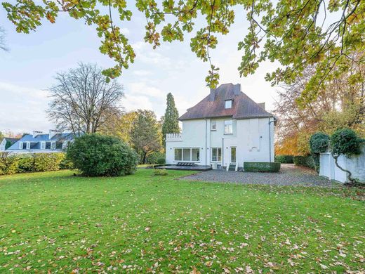 Detached House in Waterloo, Walloon Brabant Province