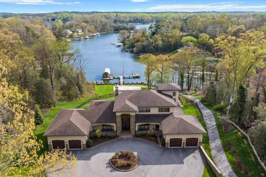 Luxury home in Severna Park, Anne Arundel County