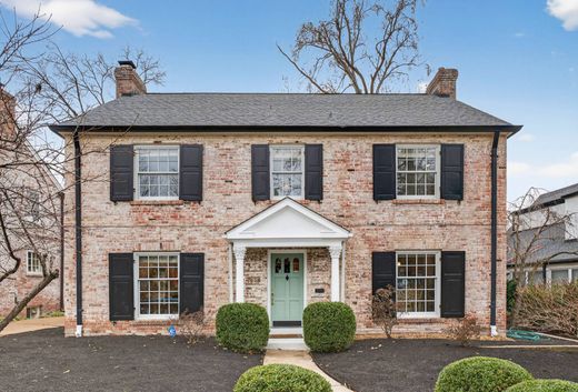 Dom jednorodzinny w Clayton, Saint Louis County