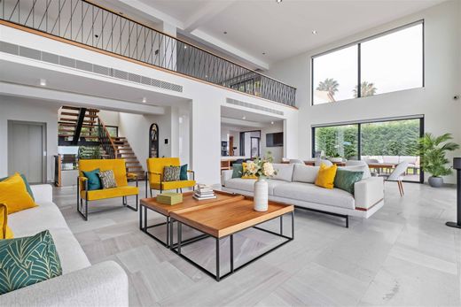 Detached House in Funchal, Madeira