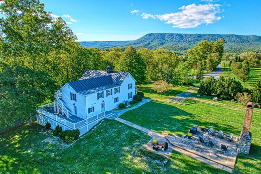 Luray, Page Countyの一戸建て住宅