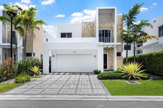 Элитный дом, Doral, Miami-Dade County