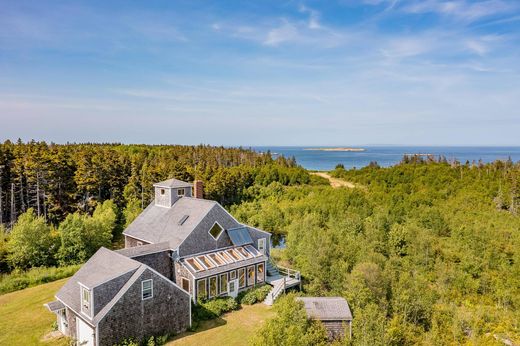 Detached House in Matinicus, Knox County