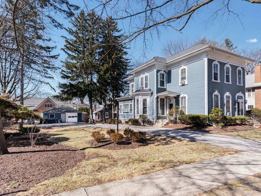 Detached House in Naperville, DuPage County
