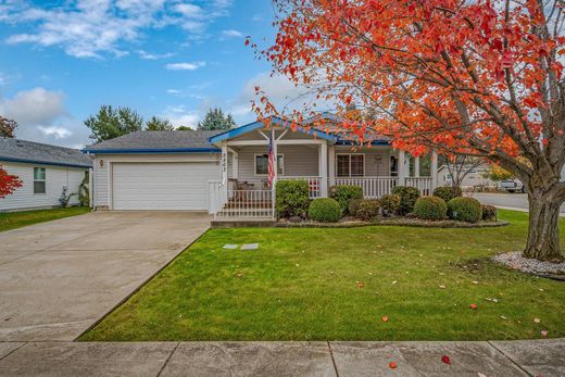 Detached House in Hayden, Kootenai County