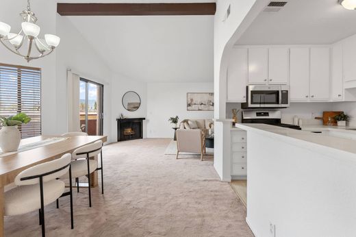 Appartement in Valley Village, Los Angeles County