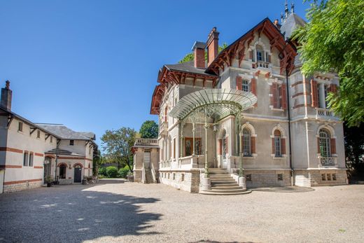 Detached House in Beaune, Cote d'Or