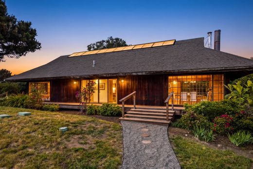 Detached House in Bolinas, Marin County