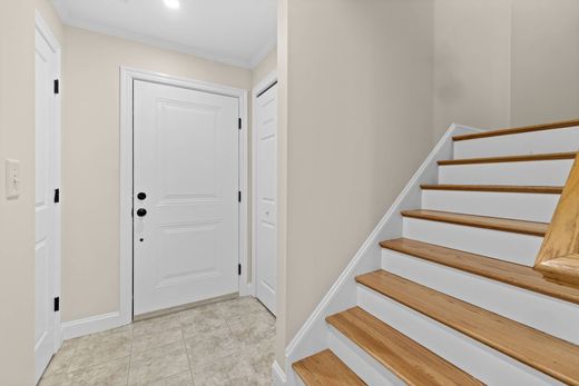Luxury home in Needham, Norfolk County