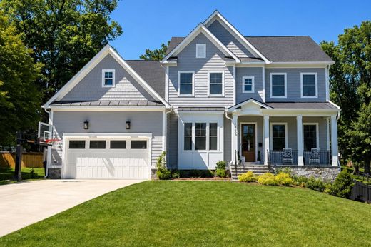Detached House in Falls Church, City of Falls Church