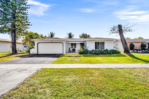 Luxury home in Sunrise, Broward County