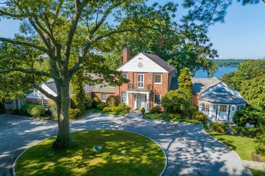 Land for sale in Cold Spring Harbor