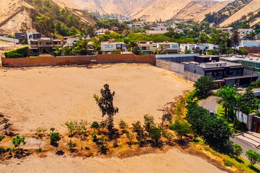 Land in La Molina, Lima