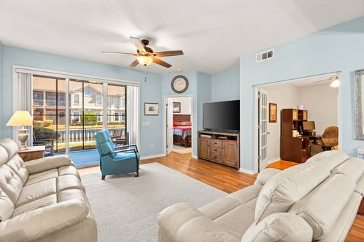 Apartment in Saint Augustine Beach, Saint Johns County