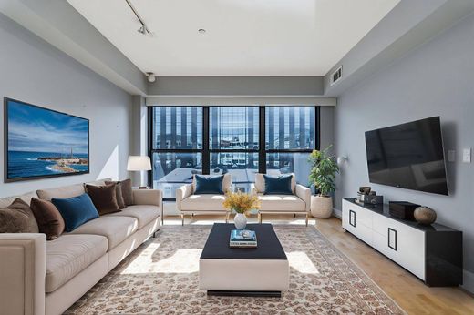 Apartment in Washington, Washington County