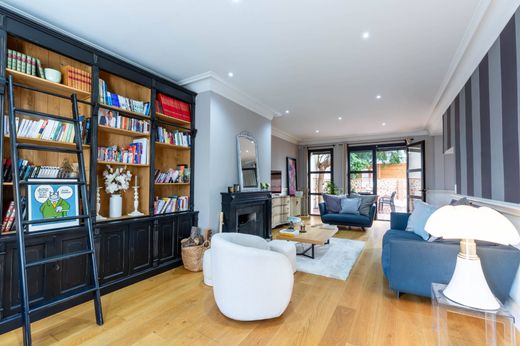 Detached House in Perpignan, Pyrénées-Orientales