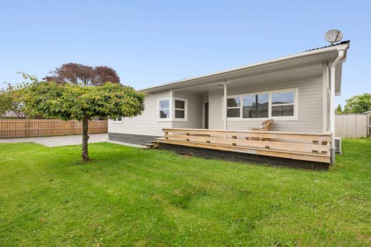 Detached House in Cambridge, Waipa District