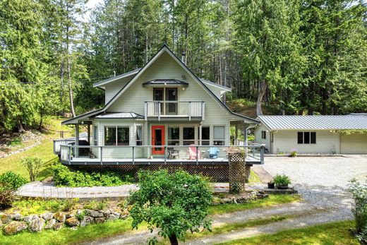 Vrijstaand huis in Halfmoon Bay, Sunshine Coast Regional District