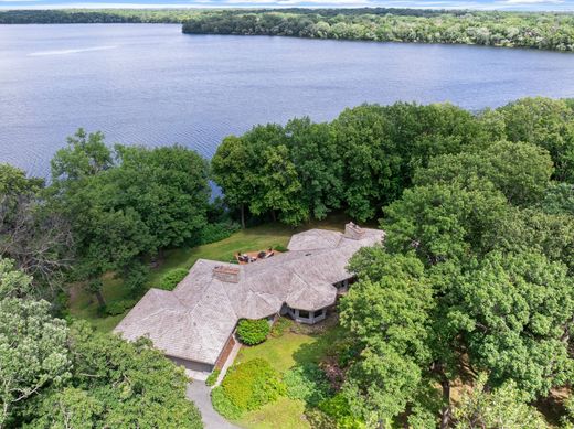 Detached House in North Oaks, Ramsey County