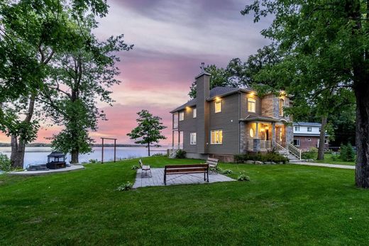 Частный Дом, Rigaud, Montérégie