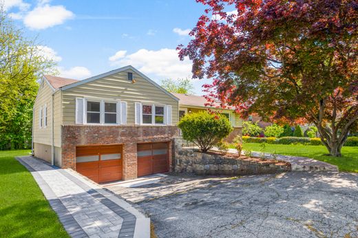 Casa Unifamiliare a Yonkers, Westchester County