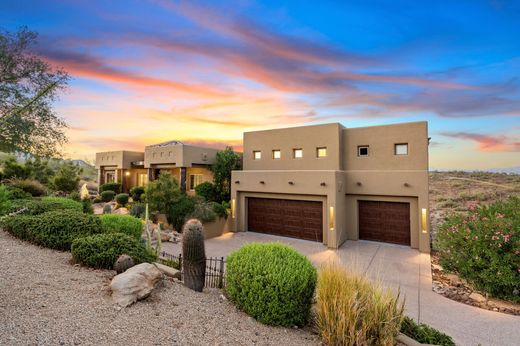 Detached House in Fountain Hills, Maricopa County