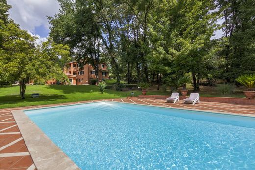Villa in Rome, Latium