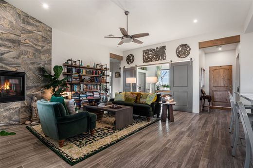Detached House in Santa Fe, Santa Fe County