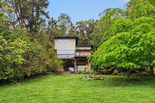 Detached House in Vashon, King County