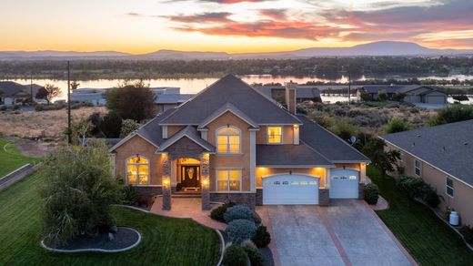 Detached House in Pasco, Franklin County