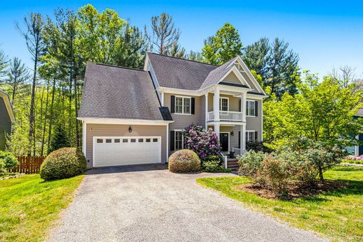 Detached House in Enka Village, Buncombe County