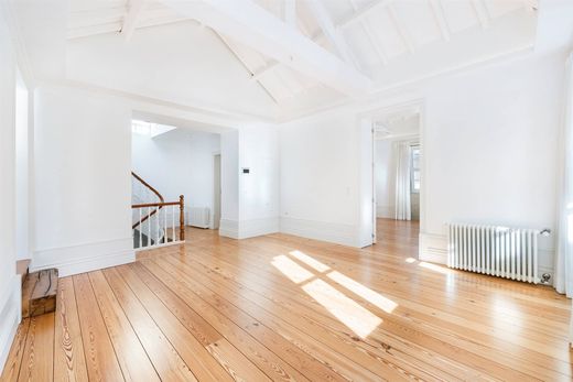 فيلا شبه مستقلة ﻓﻲ بورتو, Porto