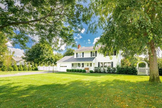 Detached House in Southampton, Suffolk County