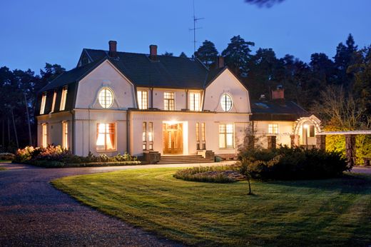 Luxury Real Estate in Finland - LuxuryEstate.com