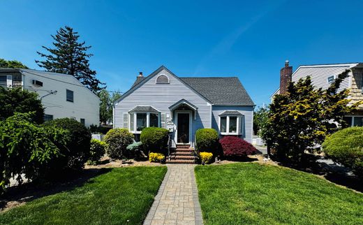 Casa Independente - Williston Park, Nassau County