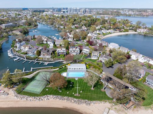 Luxury home in Stamford, Fairfield County