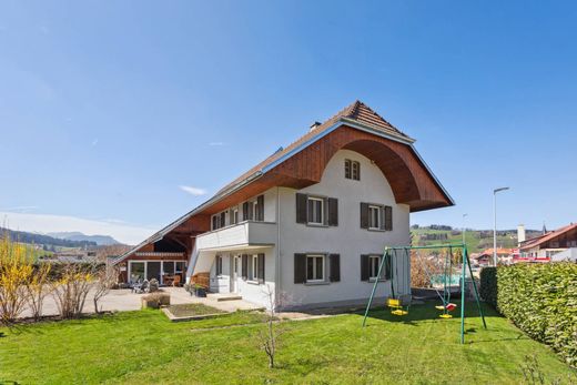 Εξοχική κατοικία σε Plaffeien, Sense District