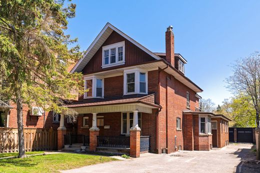 Detached House in Toronto, Ontario