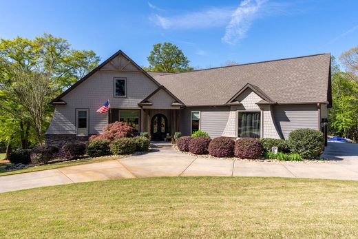 Luxury home in Seneca, Oconee County
