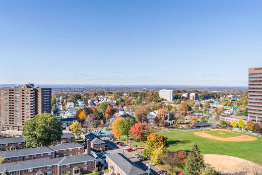Apartment in Fort Lee, Bergen County