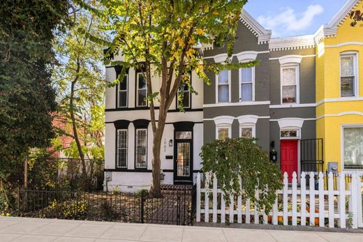 Townhouse in Washington, Washington County