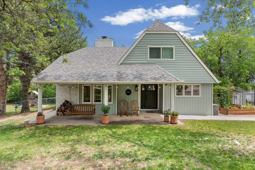 Detached House in Loveland, Larimer County