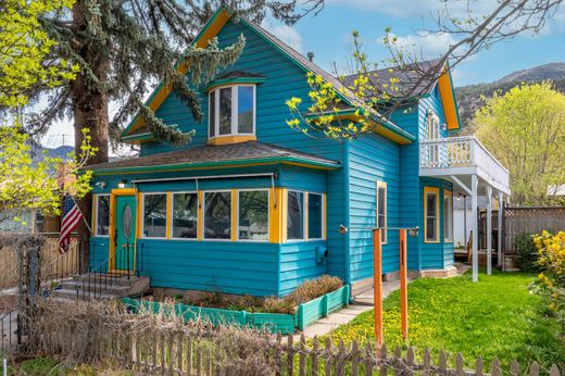 Luxury home in Glenwood Springs, Garfield