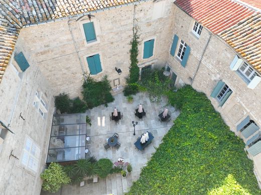Luxury home in Béziers, Hérault