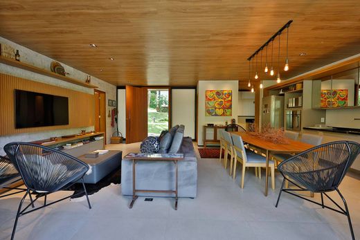 ‏בית חד-משפחתי ב  פטרופוליס, Petrópolis