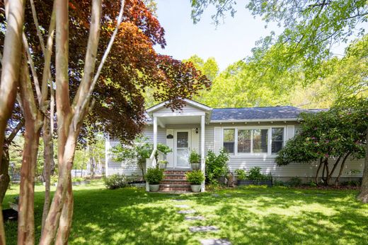 Detached House in Shelter Island, Suffolk County