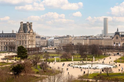 Apartment in Chatelet les Halles, Louvre-Tuileries, Palais Royal, Paris