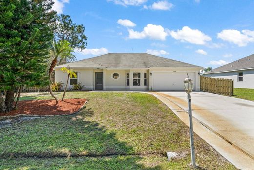 Detached House in Indialantic, Brevard County