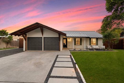 Casa Unifamiliare a New Braunfels, Comal County