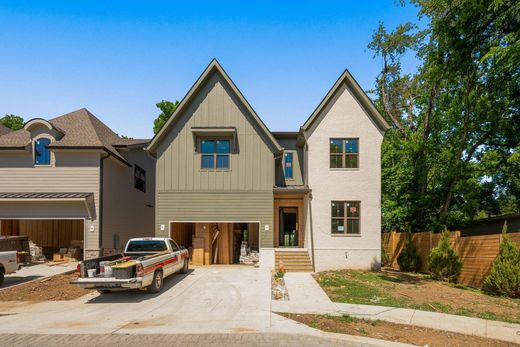 Detached House in Brentwood, Williamson County